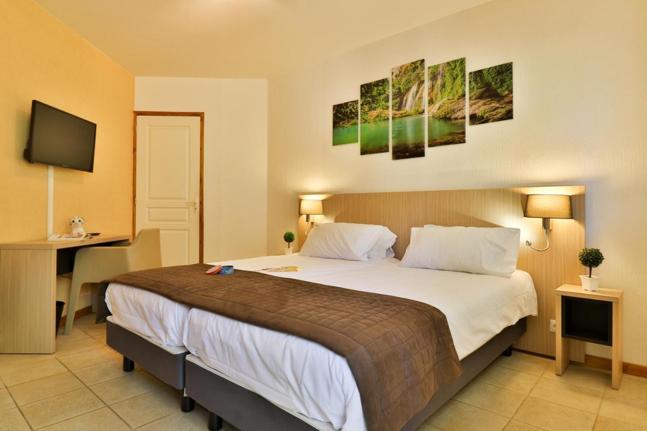 Les Arbousiers Village Hotel Provencal La Roquebrussanne Eksteriør bilde