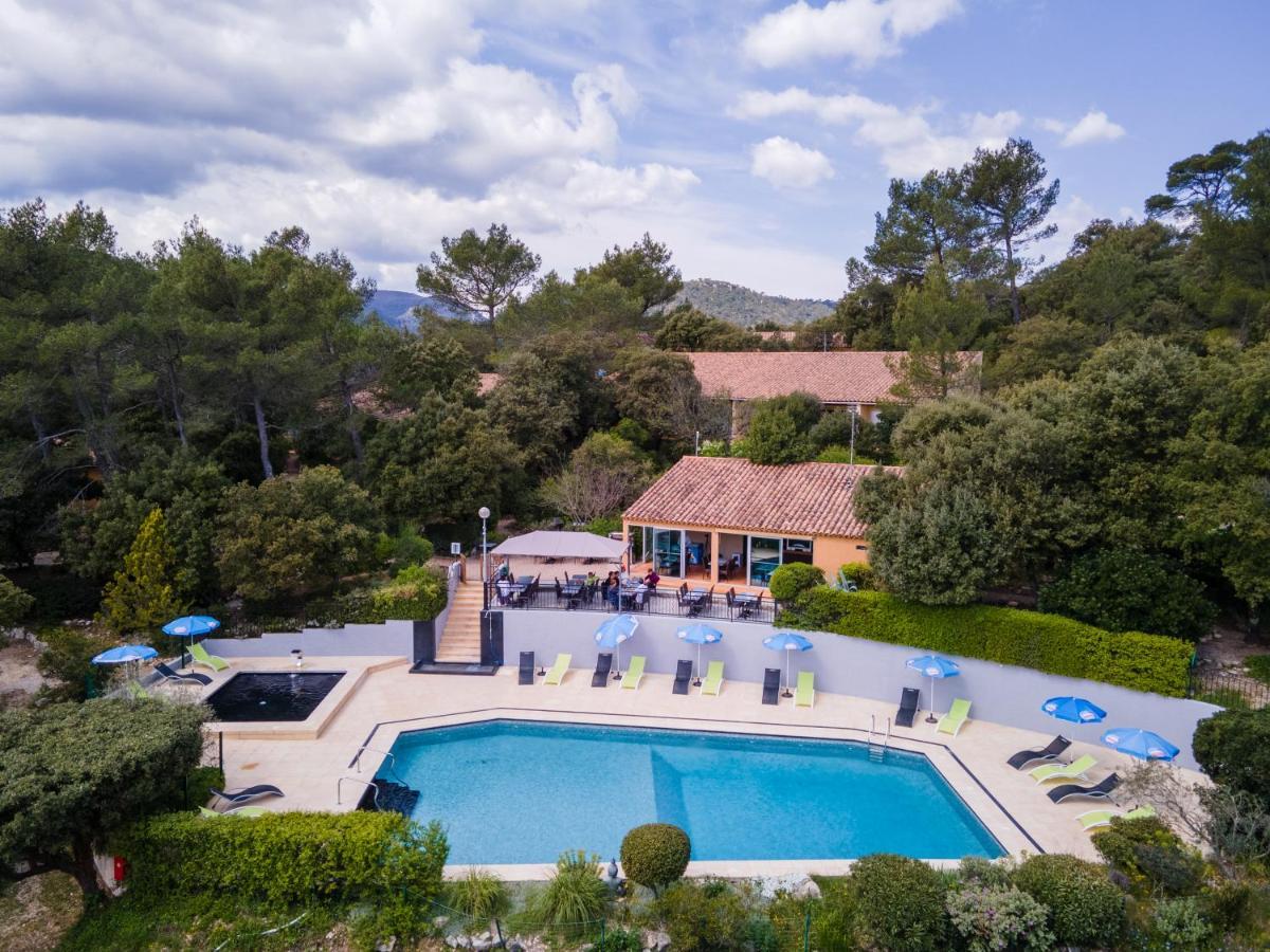 Les Arbousiers Village Hotel Provencal La Roquebrussanne Eksteriør bilde